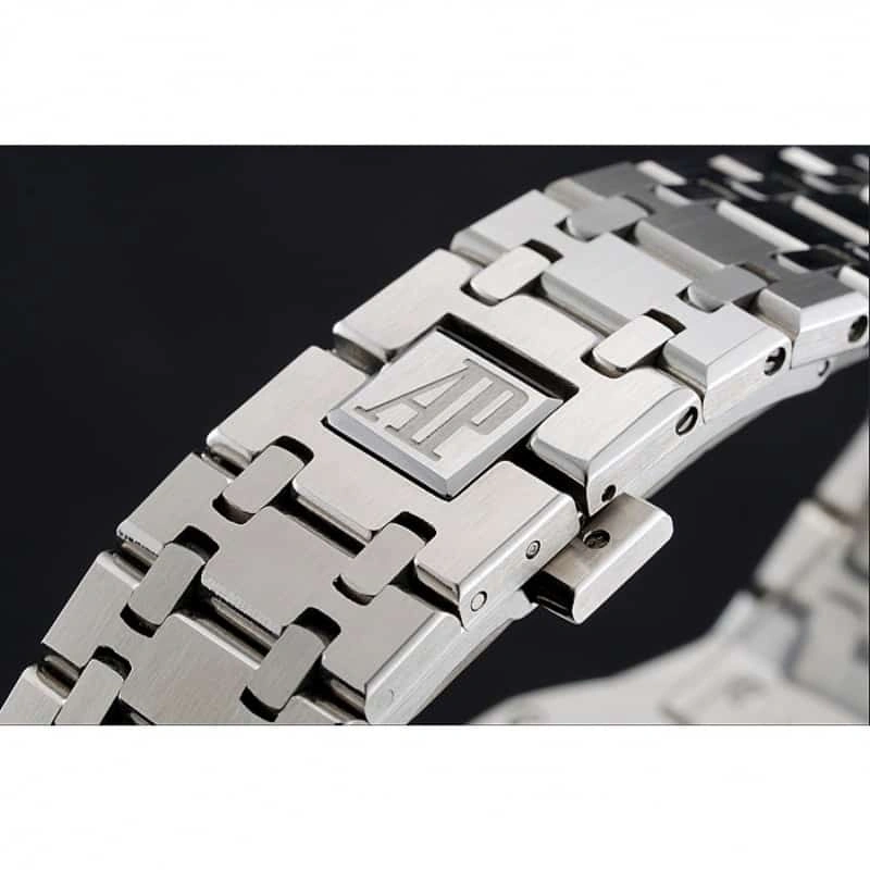 Audemars Piguet Royal Oak Chronograph WaterResistant 389