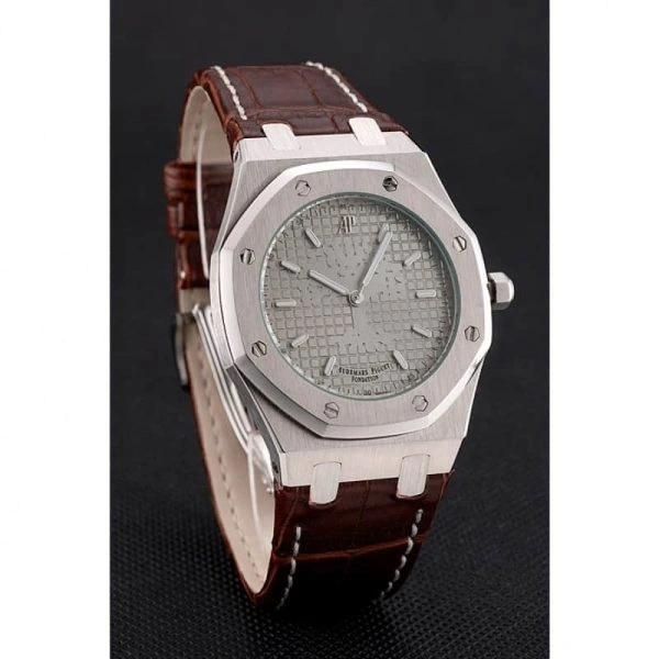 Sporty Audemars Piguet Royal Oak 373