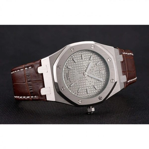 Sporty Audemars Piguet Royal Oak 373