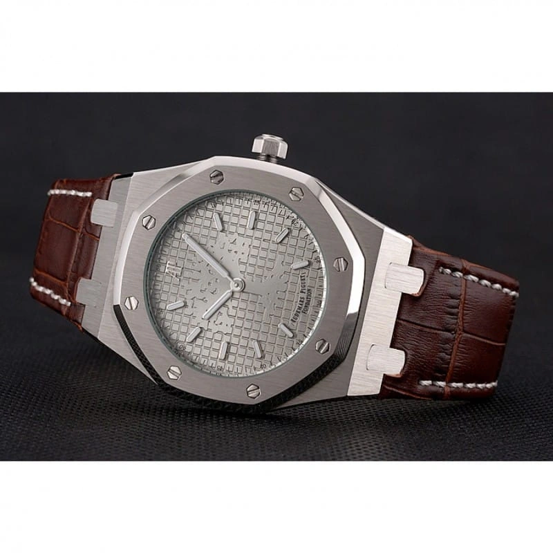 Sporty Audemars Piguet Royal Oak 373