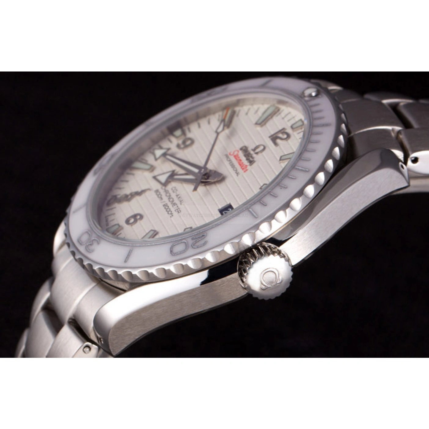 Omega James Bond Skyfall Supportive 800