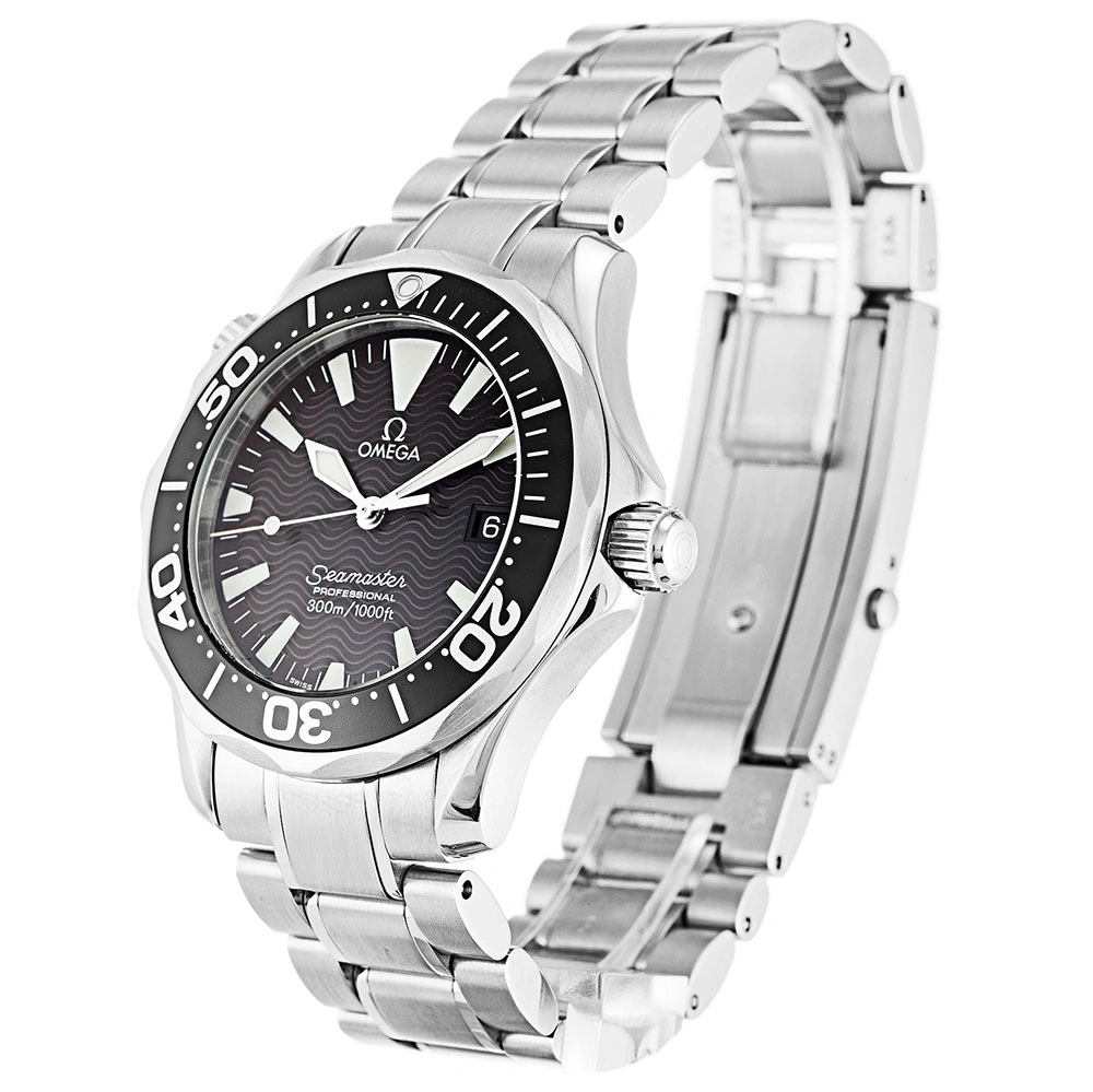 Lightweight Omega Seamaster 300m Mid-Size 2262.50. 444