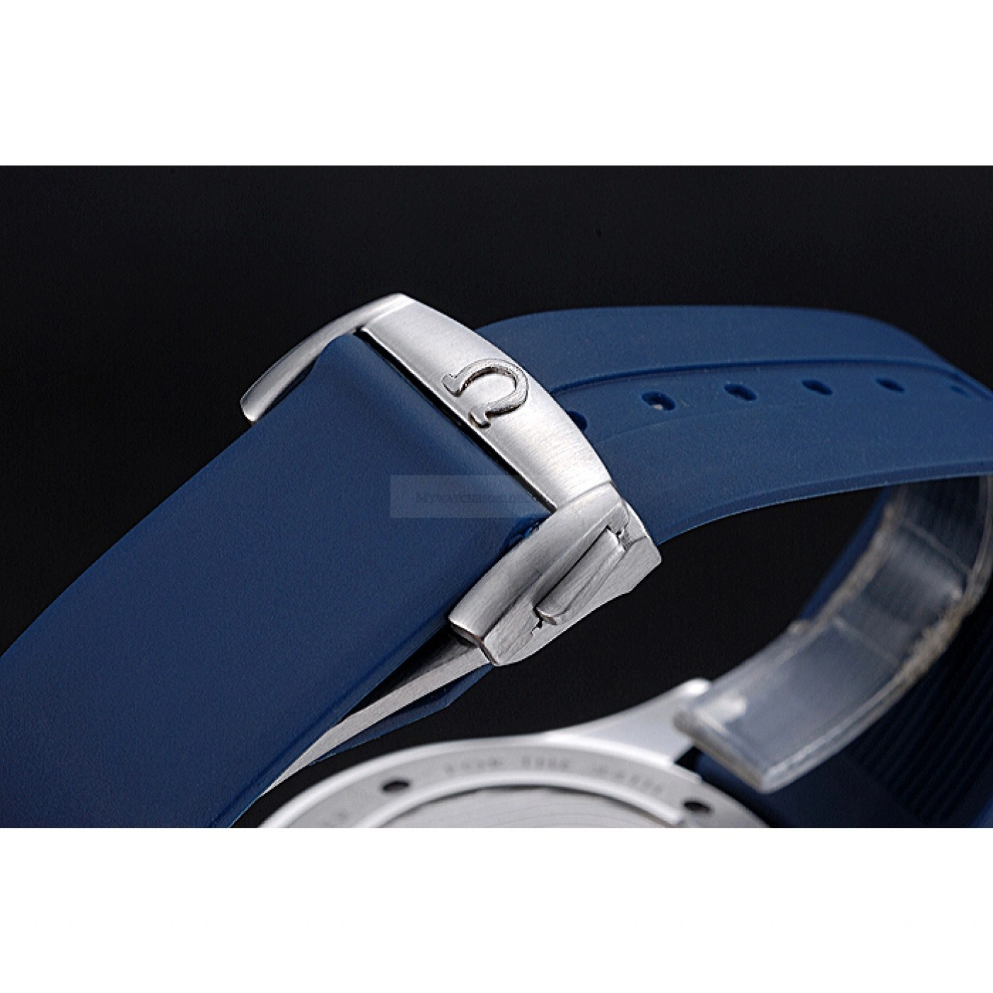 EyeCatching Omega Seamaster 450