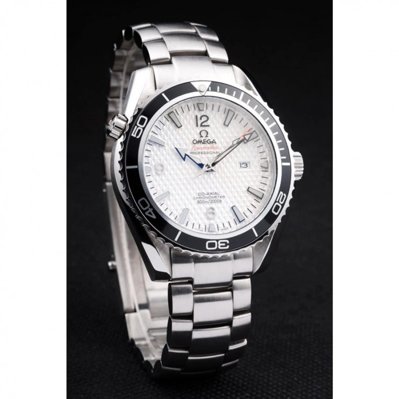 Sleek Omega Seamaster Planet Ocean Co-axial Black 562