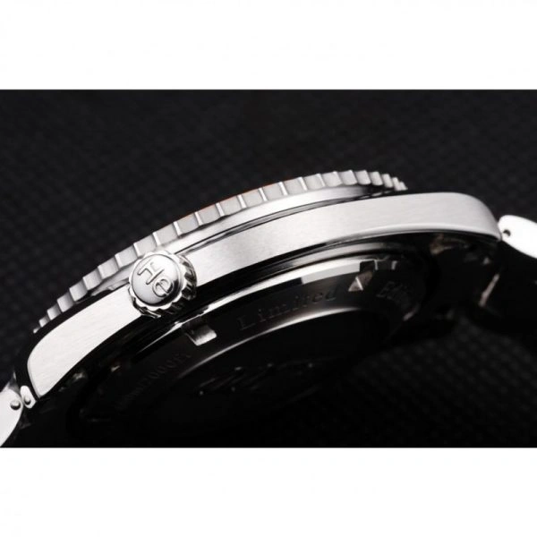 Sleek Omega Seamaster Planet Ocean Co-axial Black 562