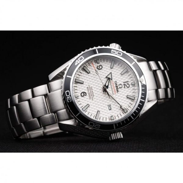 Sleek Omega Seamaster Planet Ocean Co-axial Black 562