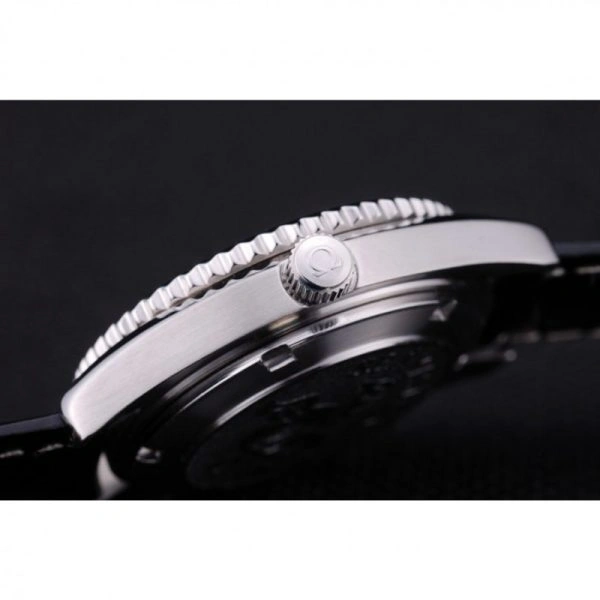 Omega Seamaster om Sleek 524