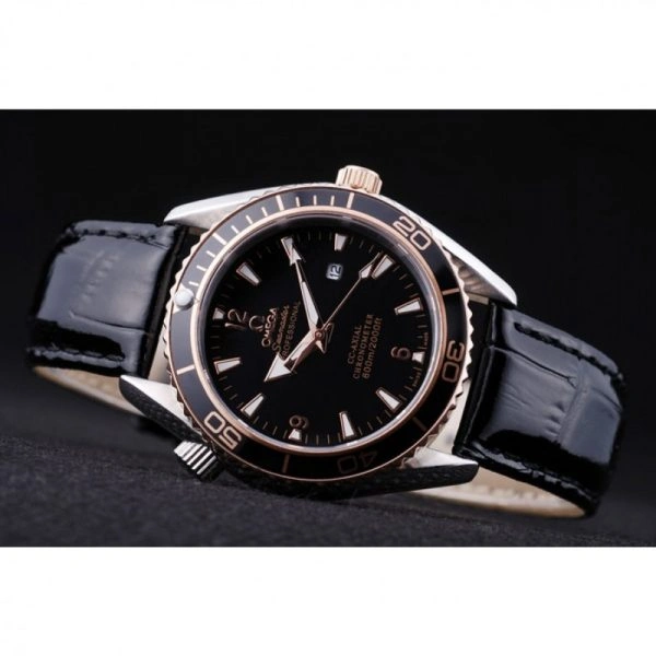 Colorful Omega Seamaster om 528