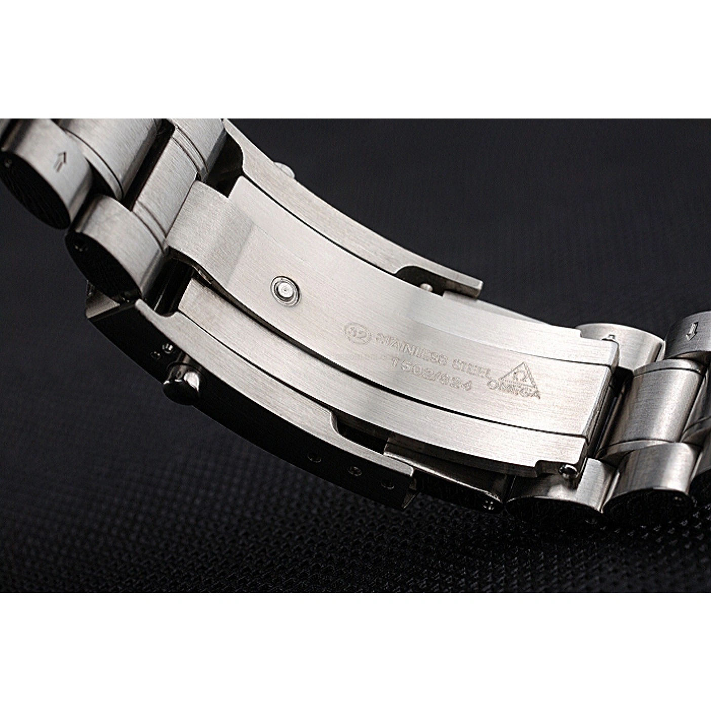 Durable Omega Speedmaster 673