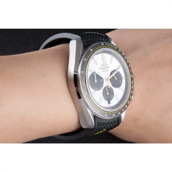 Omega Speedmaster Durable 686