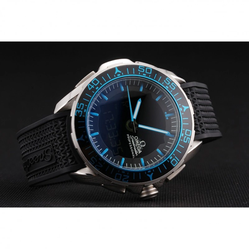 Colorful Omega Speedmaster 651