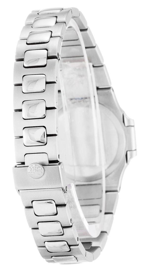 Patek Philippe Nautilus 4700  Attractive 1340