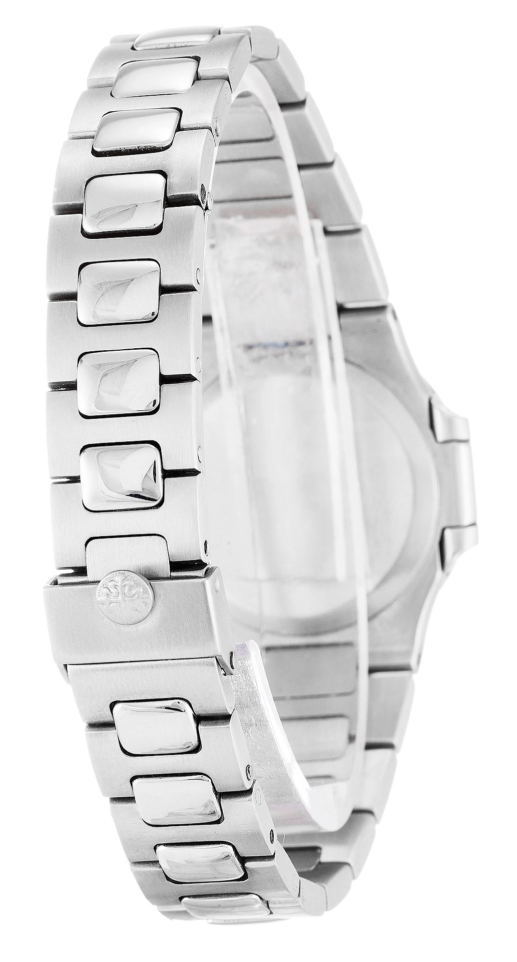 Patek Philippe Nautilus 4700  Attractive 1340